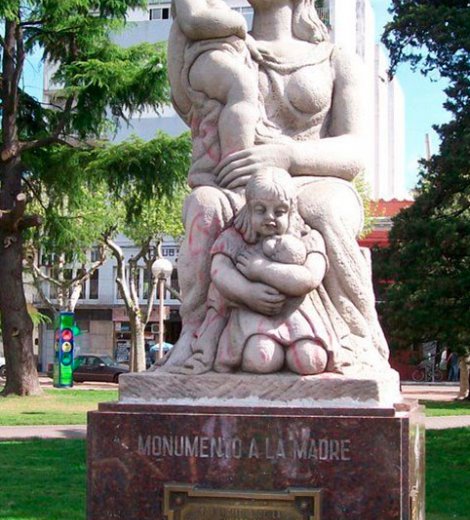 Monumento a la madre de Olavarría