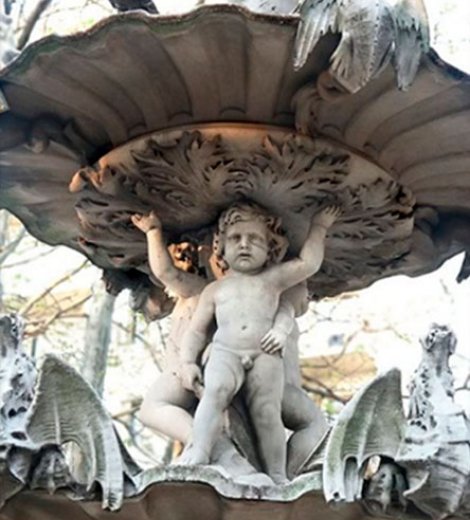 Fuente de la Plaza de la Constitución de Montevideo, detalle